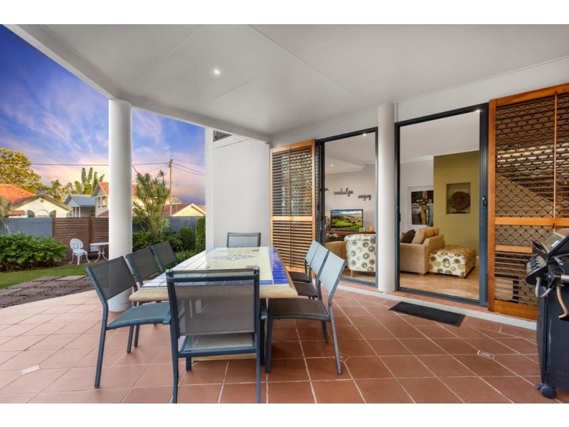 8 Adele Street, Kedron QLD 4031