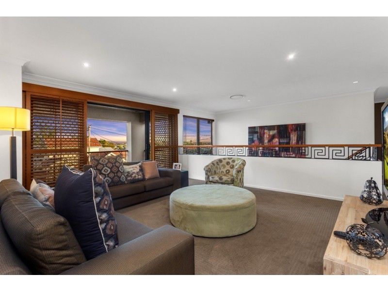 8 Adele Street, Kedron QLD 4031