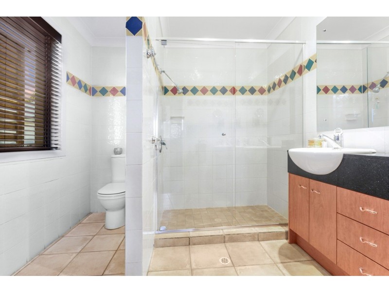 8 Adele Street, Kedron QLD 4031