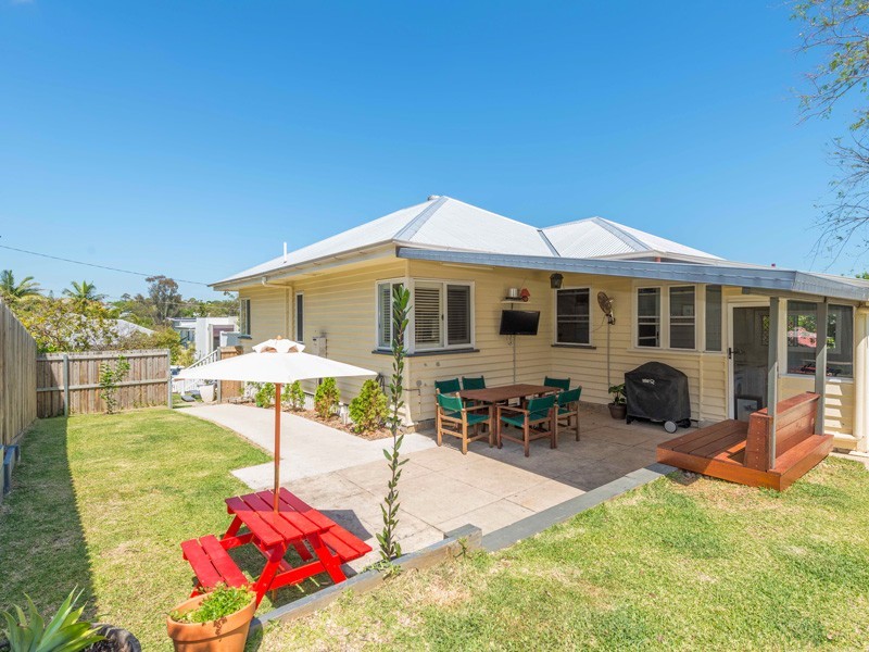 19 Stirling Street, Gordon Park QLD 4031