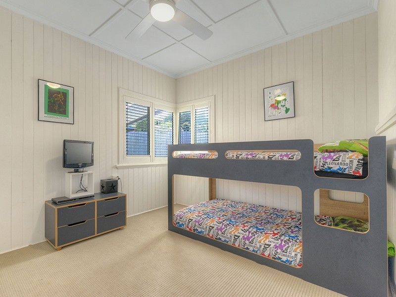 19 Stirling Street, Gordon Park QLD 4031