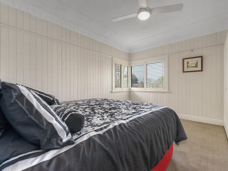 19 Stirling Street, Gordon Park QLD 4031