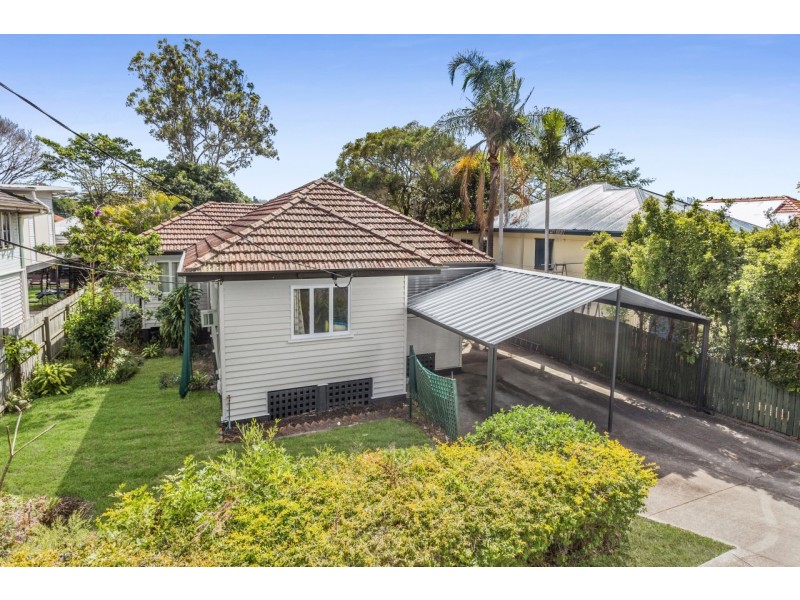 17 Byth Street, Stafford QLD 4053