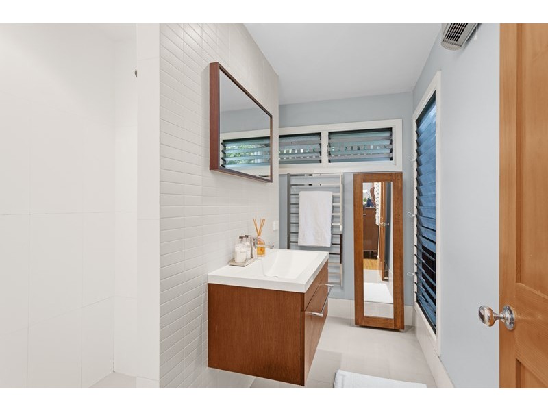 24A Myrtle Street, Grange QLD 4051