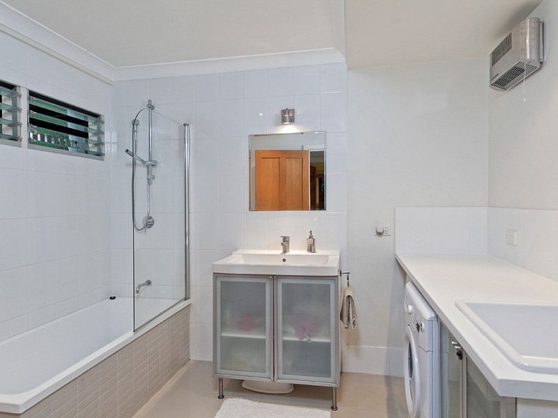 24A Myrtle Street, Grange QLD 4051