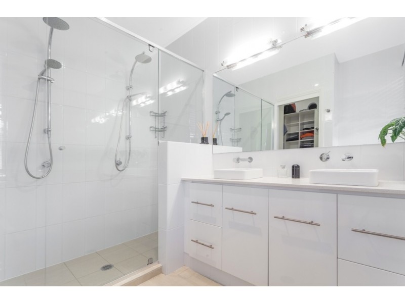 25 Badger Street, Newmarket QLD 4051