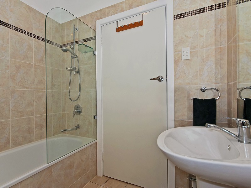 232 Edinburgh Castle Road, Wavell Heights QLD 4012