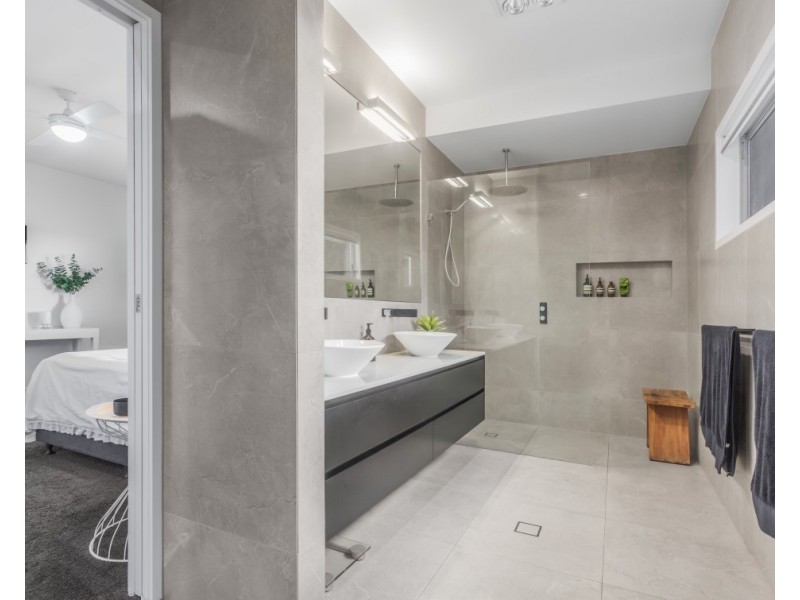 45 Minimine Street, Stafford QLD 4053