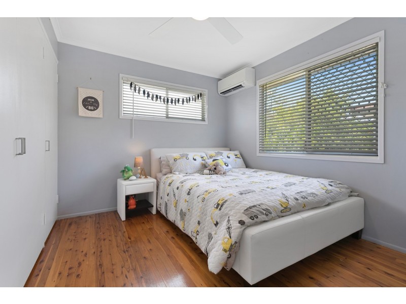 69 Main Avenue, Wavell Heights QLD 4012