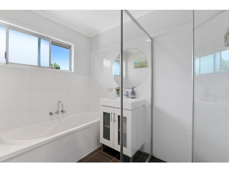 69 Main Avenue, Wavell Heights QLD 4012