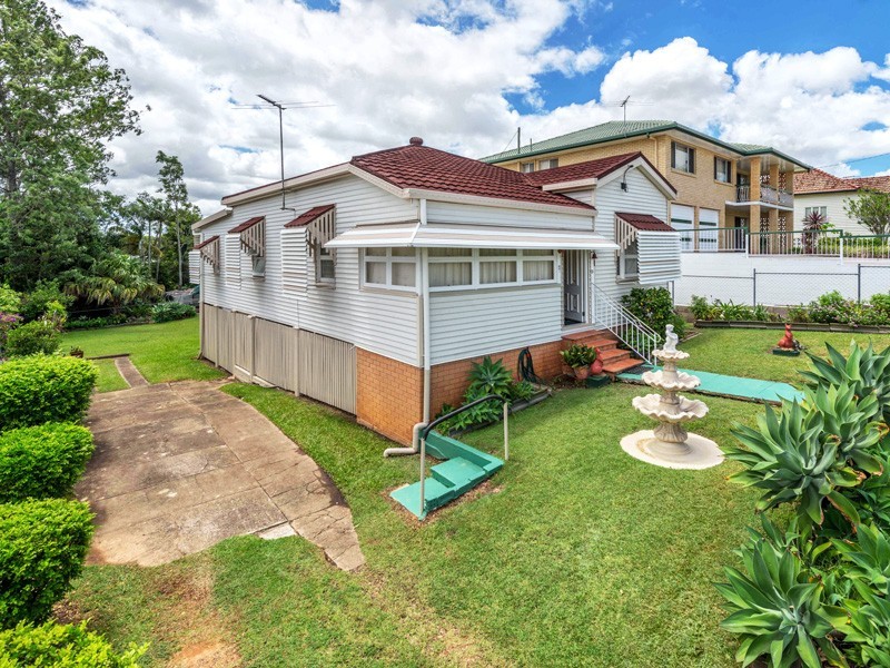 12 Hawdon Street, Wilston QLD 4051