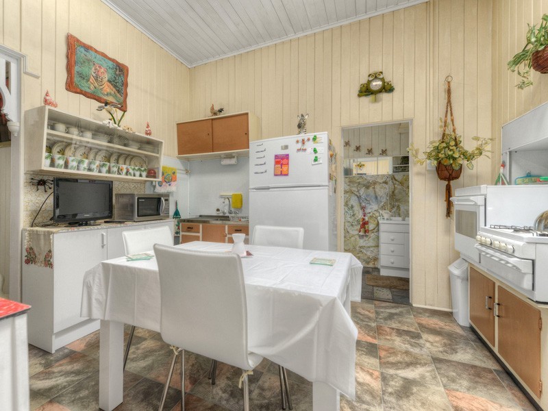 12 Hawdon Street, Wilston QLD 4051