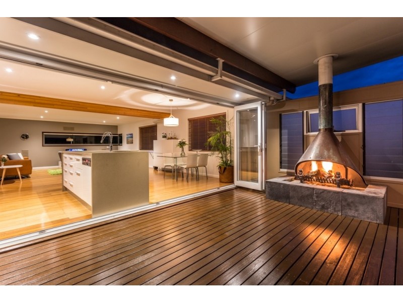 17 Wyman Street, Stafford Heights QLD 4053