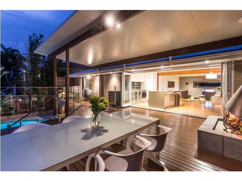 17 Wyman Street, Stafford Heights QLD 4053