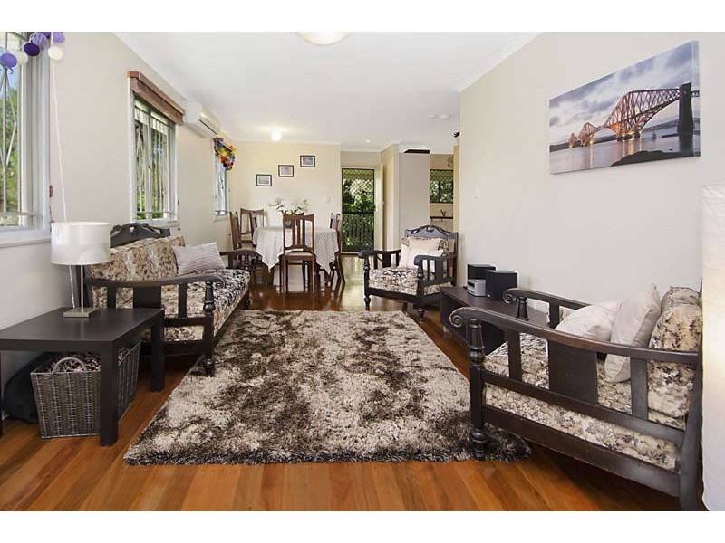 8 Julia Street, Wavell Heights QLD 4012