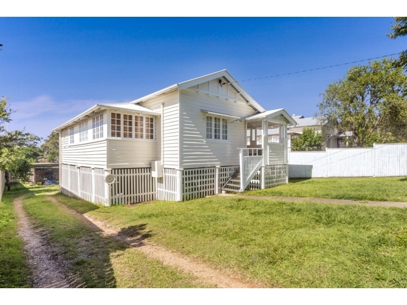 79 Lanham Avenue, Grange QLD 4051