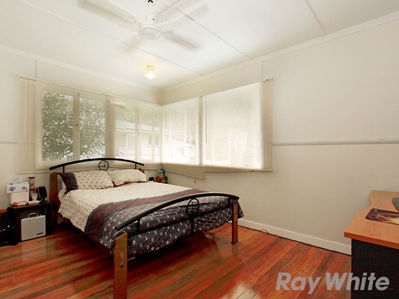 38 Kingaroy Street, Stafford Heights QLD 4053