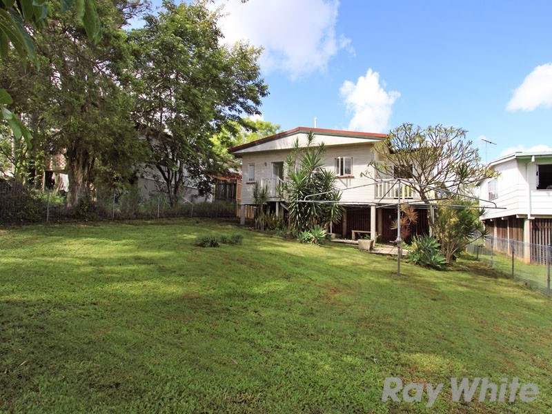 271 Kitchener Road, Stafford Heights QLD 4053