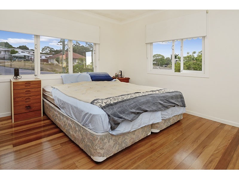 7 Winton Street, Stafford Heights QLD 4053