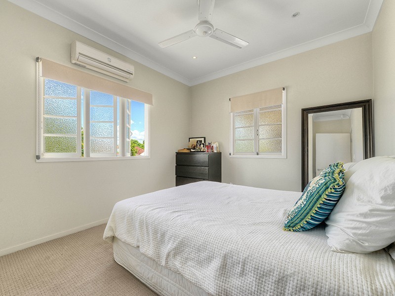 13 Vale Street, Wavell Heights QLD 4012