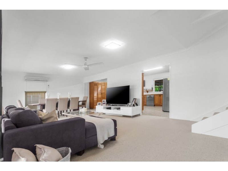 5 Caratel Street, Stafford Heights QLD 4053