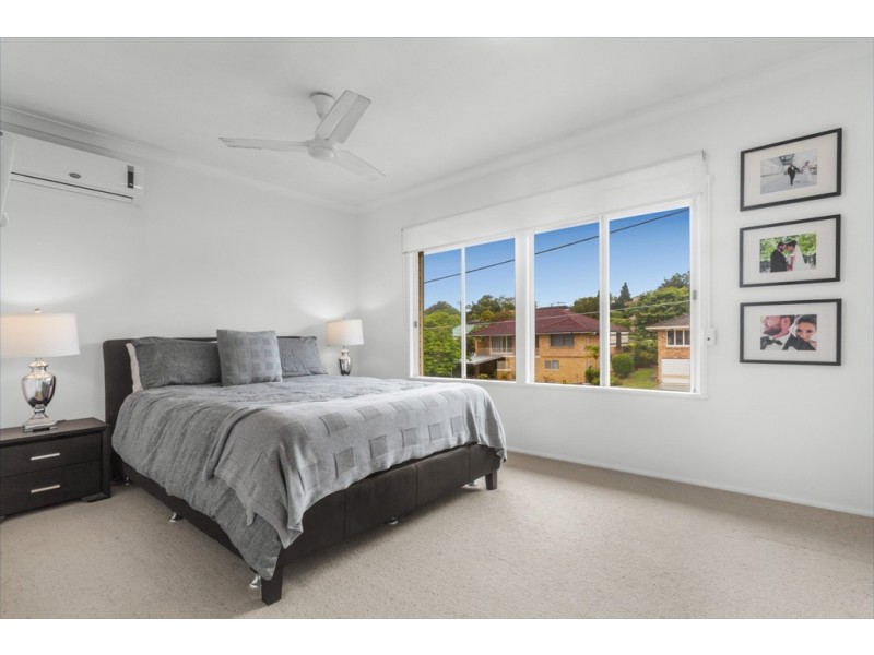 5 Caratel Street, Stafford Heights QLD 4053