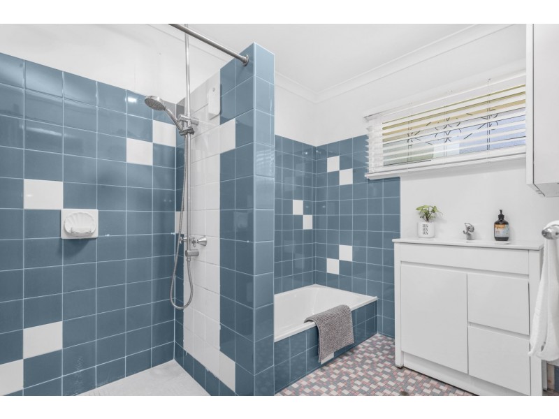 7 Caratel Street, Stafford Heights QLD 4053