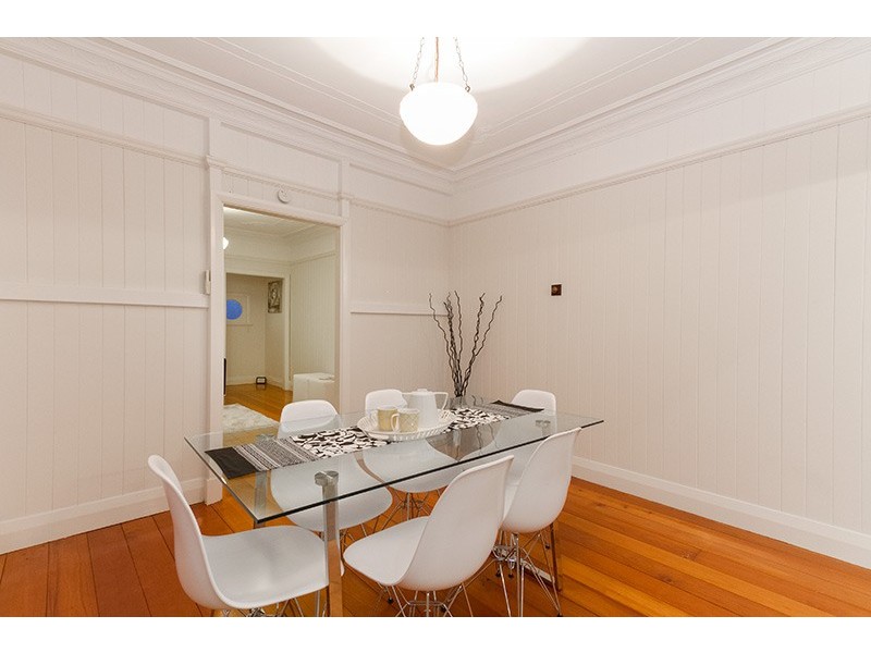 1 Meecham Street, Grange QLD 4051