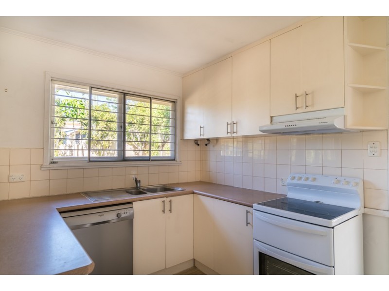 11 Coleridge Street, Stafford Heights QLD 4053