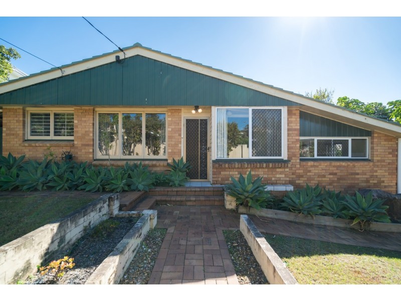 11 Coleridge Street, Stafford Heights QLD 4053