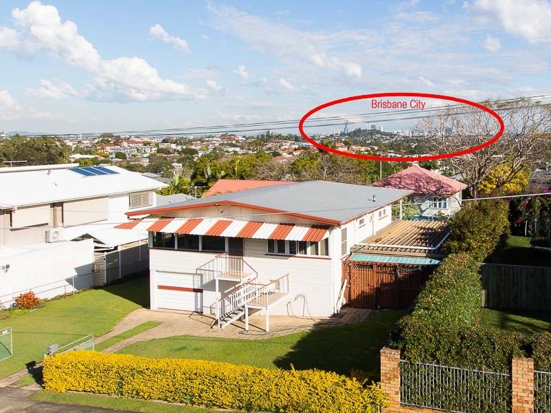 10 Winnam Street, Stafford QLD 4053