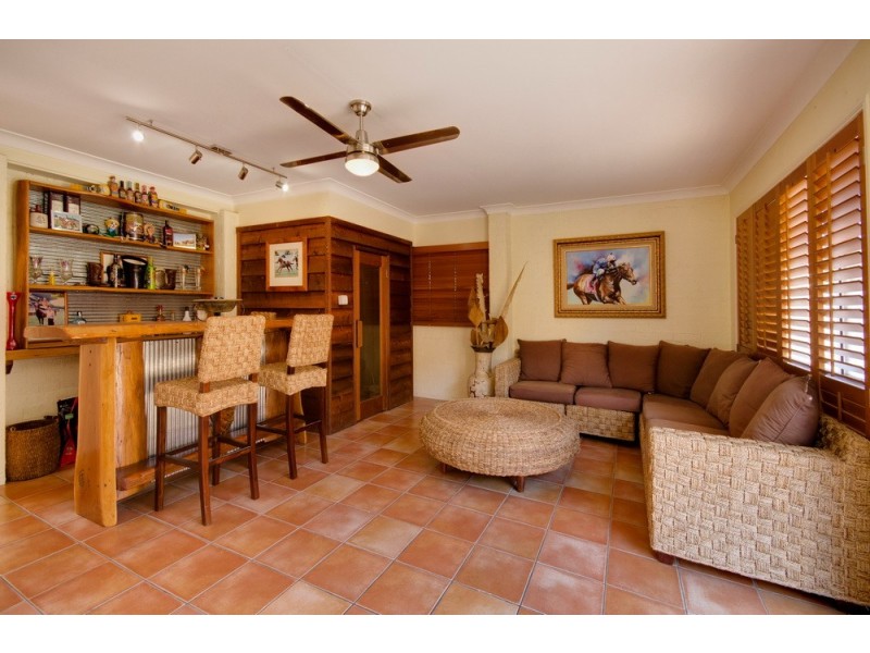 53 College Street, Hamilton QLD 4007