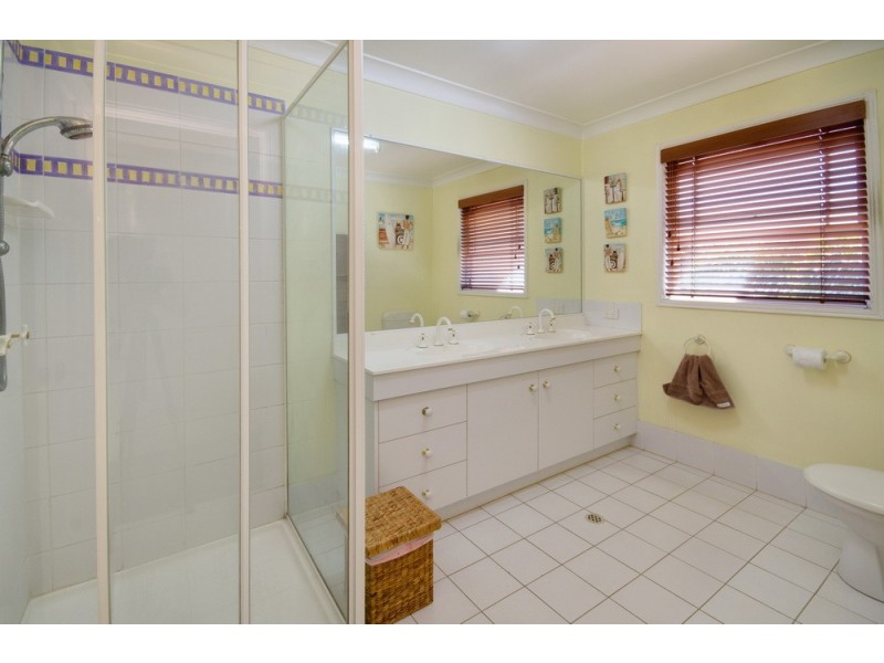 53 College Street, Hamilton QLD 4007