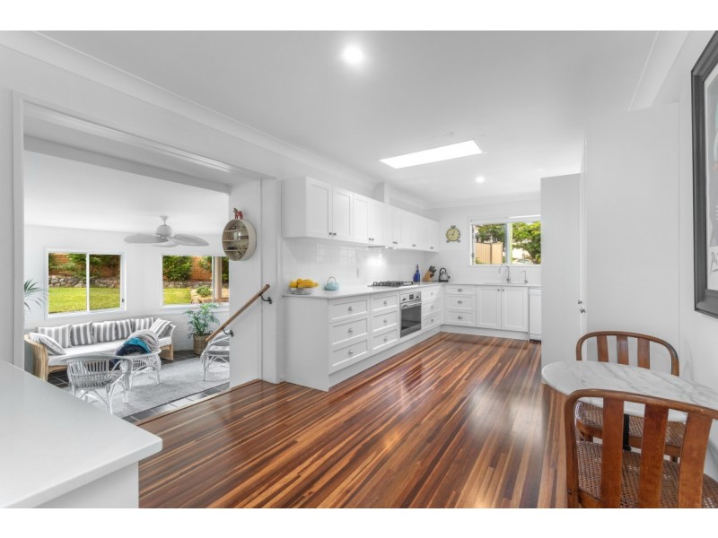 1 Euratha Street, Stafford Heights QLD 4053