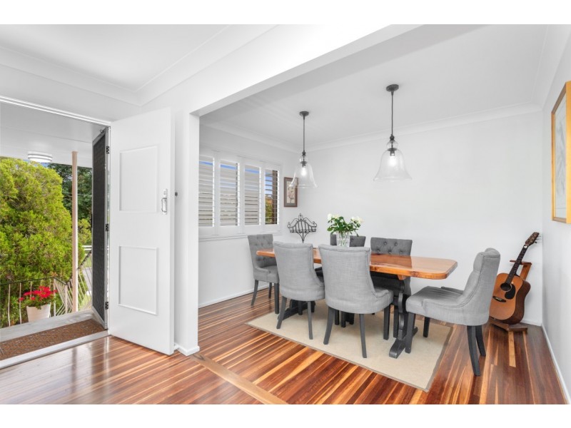 1 Euratha Street, Stafford Heights QLD 4053