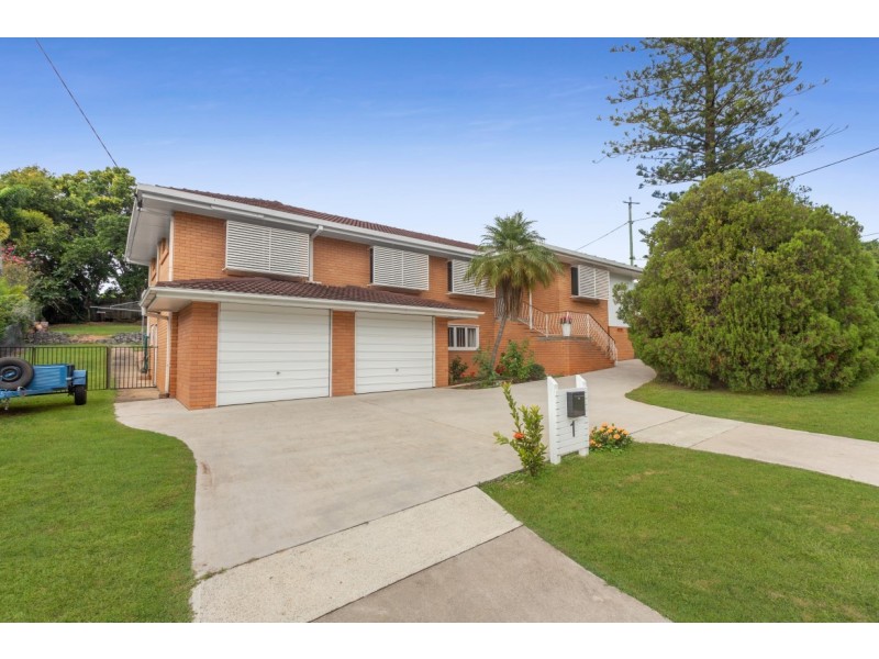 1 Euratha Street, Stafford Heights QLD 4053