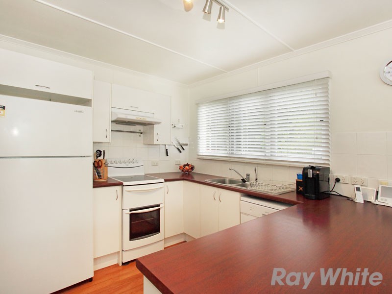 78 Falkirk Street, Stafford Heights QLD 4053