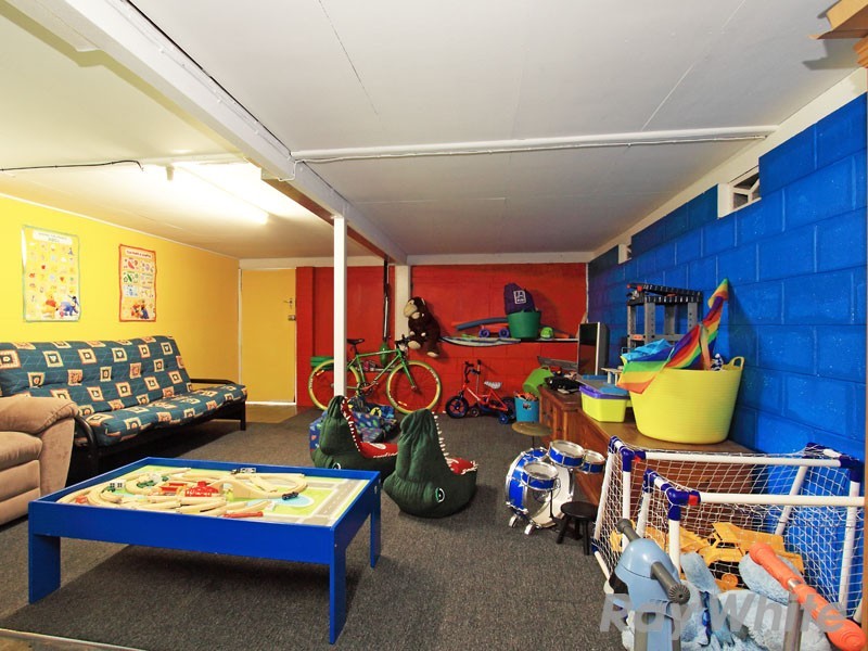 78 Falkirk Street, Stafford Heights QLD 4053