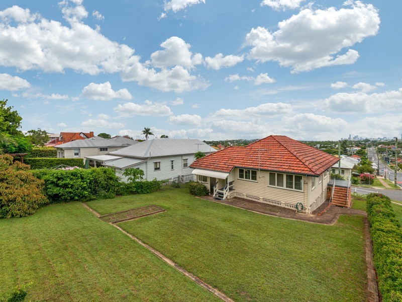 57 Sunny Ave, Wavell Heights QLD 4012