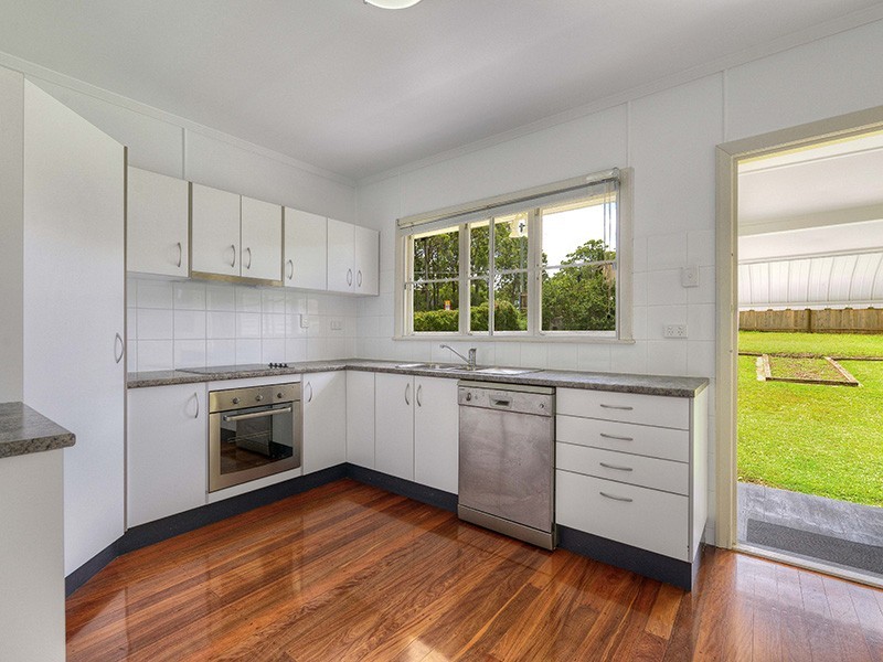 57 Sunny Ave, Wavell Heights QLD 4012
