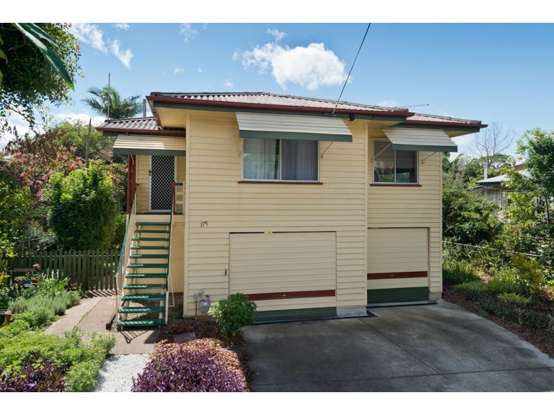175 Pfingst Rd, Wavell Heights QLD 4012