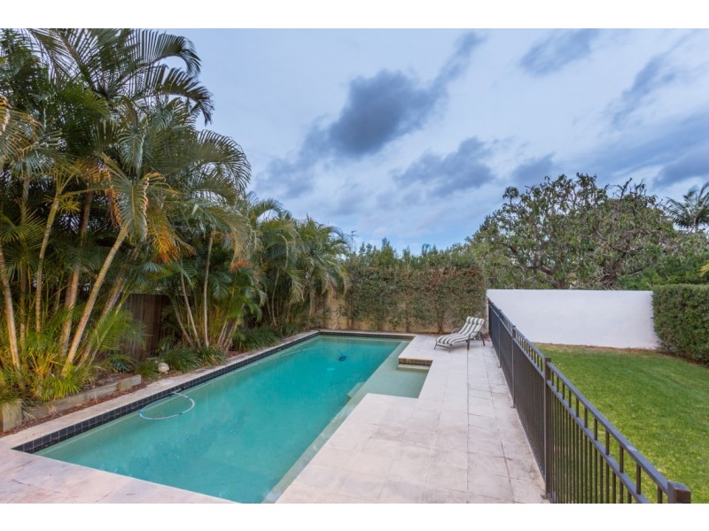 7 Arwin Terrace, Windsor QLD 4030