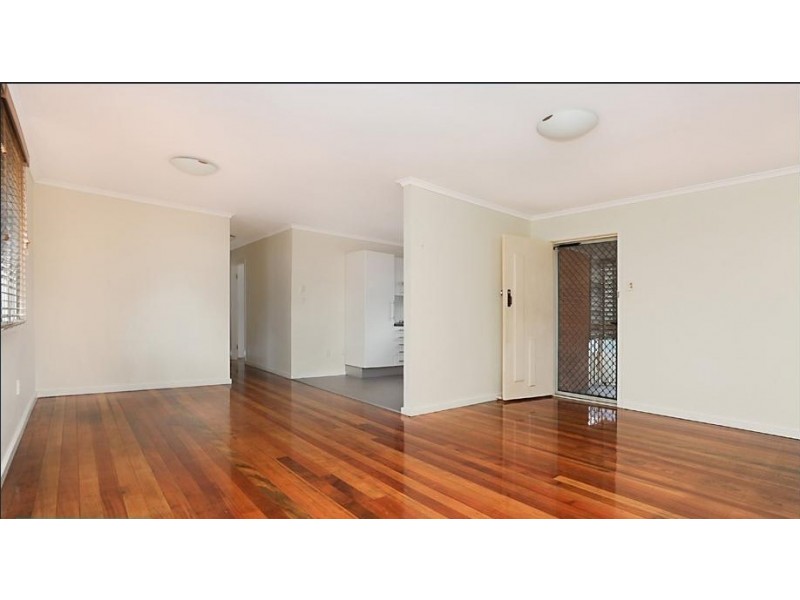 21 Maryland Street, Stafford Heights QLD 4053