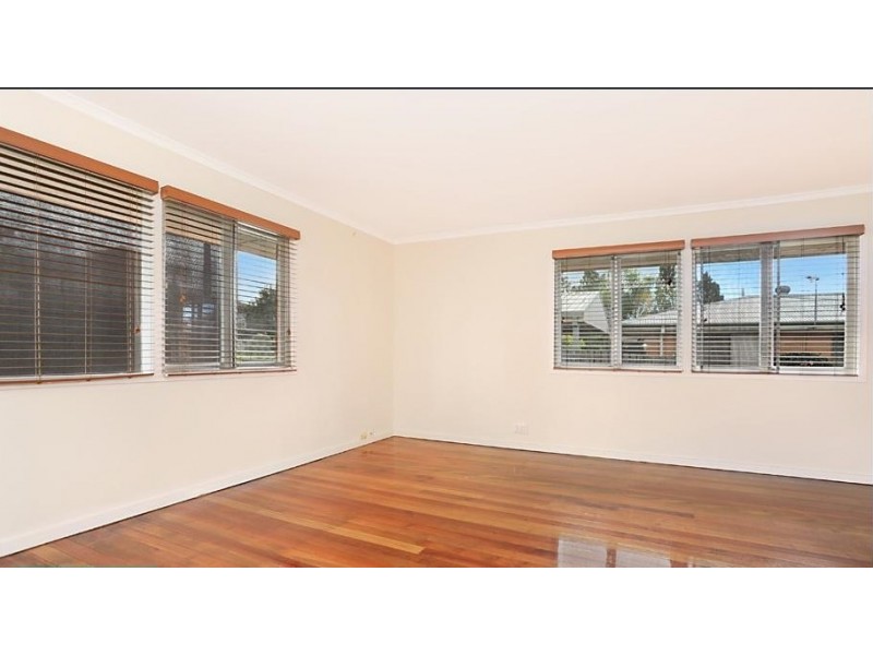 21 Maryland Street, Stafford Heights QLD 4053