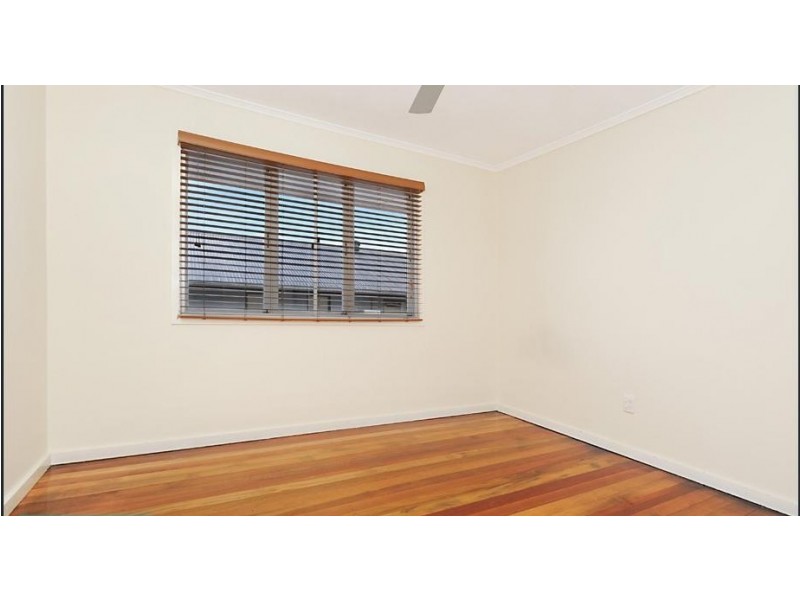 21 Maryland Street, Stafford Heights QLD 4053