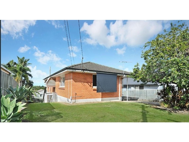 21 Maryland Street, Stafford Heights QLD 4053