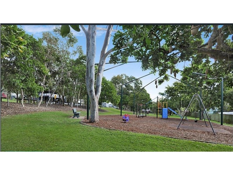 21 Maryland Street, Stafford Heights QLD 4053