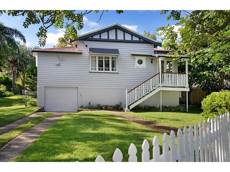 12 Gadara Street, Hendra QLD 4011