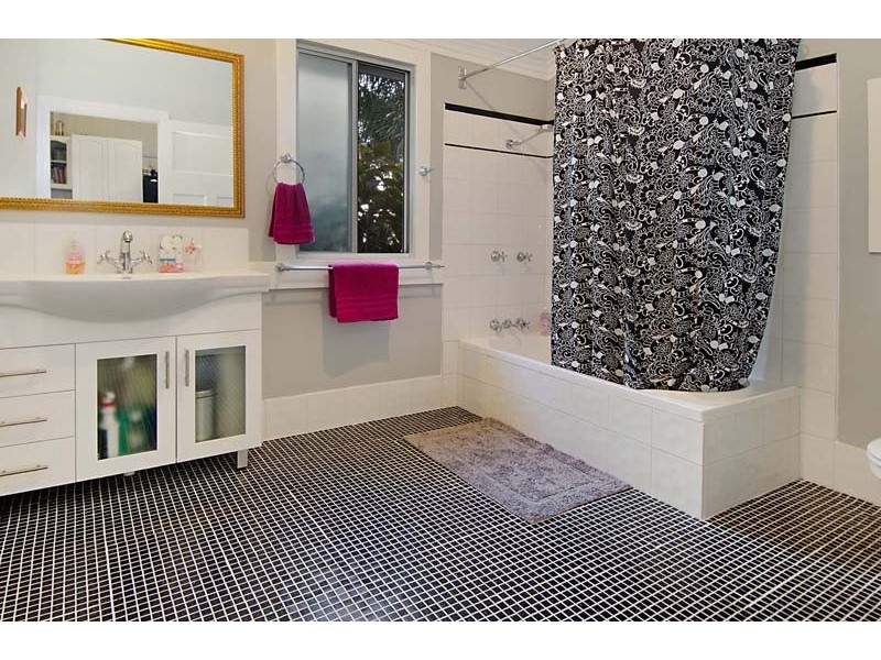 12 Gadara Street, Hendra QLD 4011