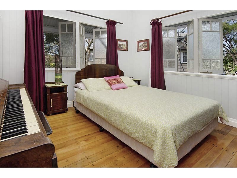 12 Gadara Street, Hendra QLD 4011